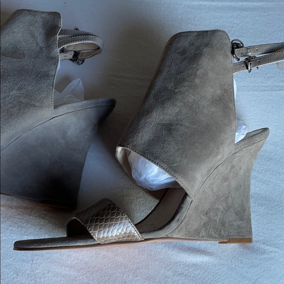 Gorgeous chic Nine West Gladiator wedge 9M - Picture 11 of 16